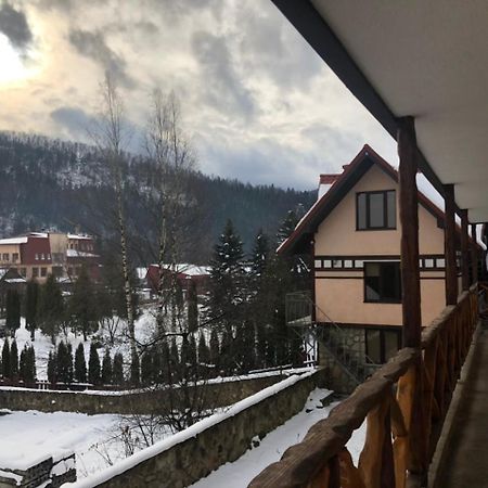 Guest House Arkan Yaremche Exterior photo