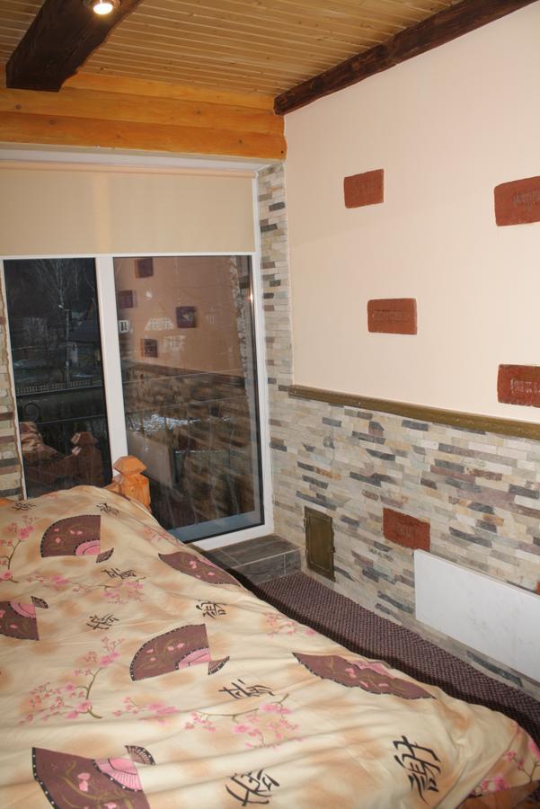 Guest House Arkan Yaremche Exterior photo