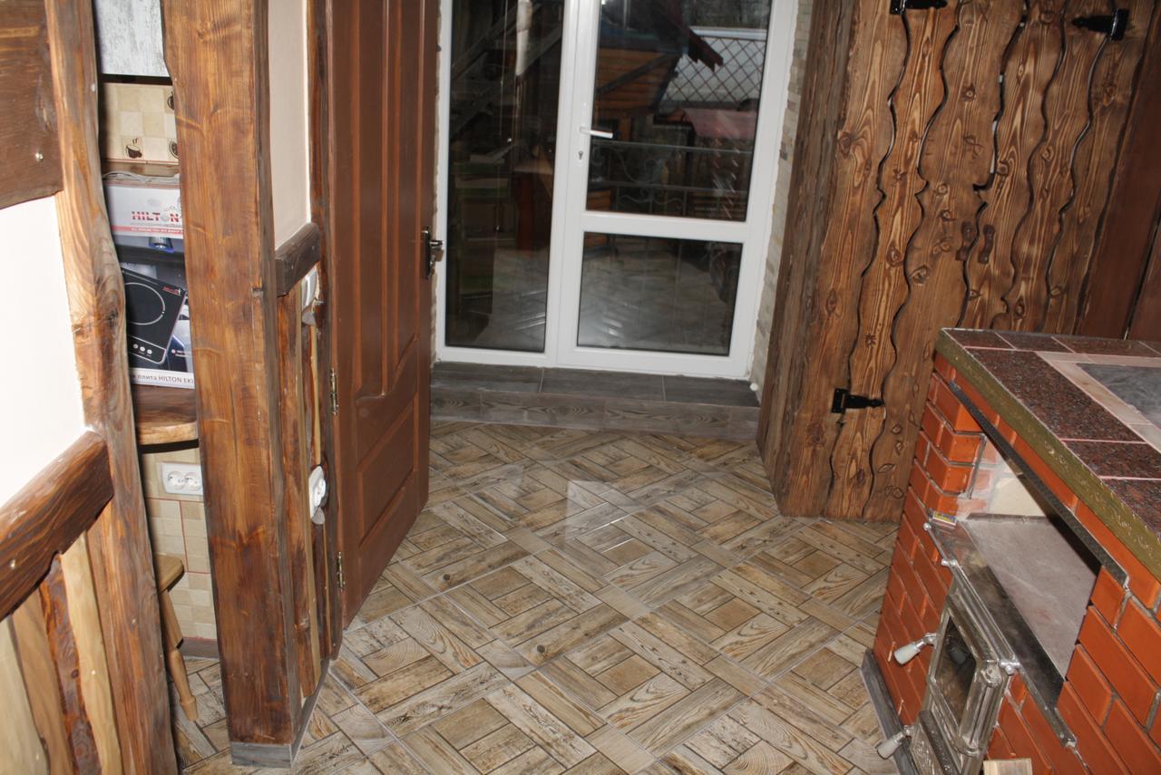 Guest House Arkan Yaremche Exterior photo