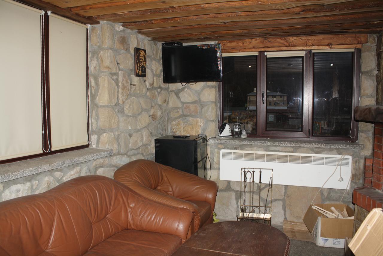 Guest House Arkan Yaremche Exterior photo