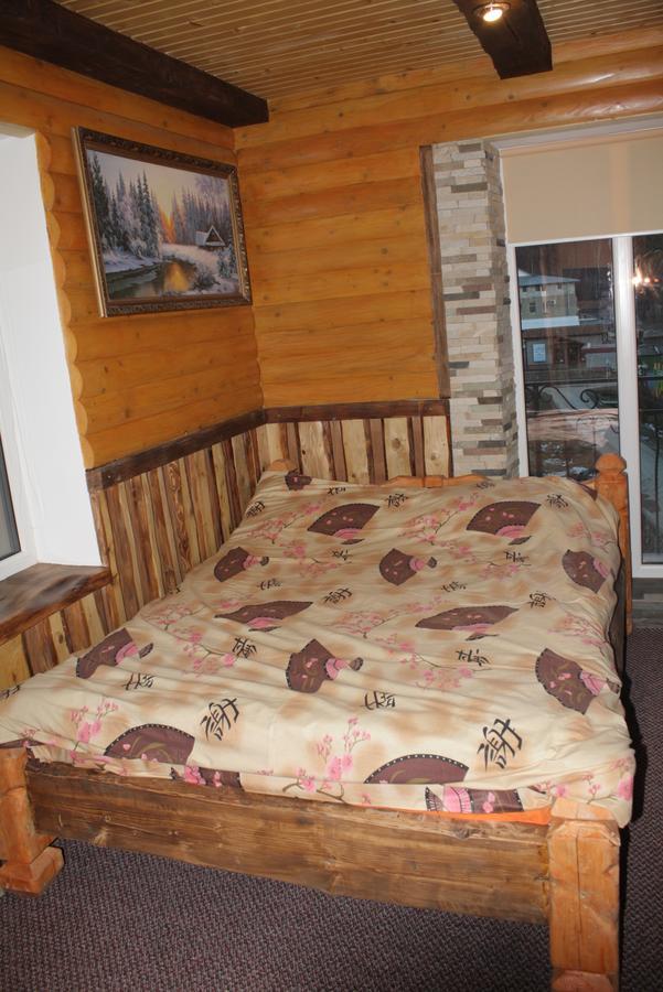 Guest House Arkan Yaremche Exterior photo