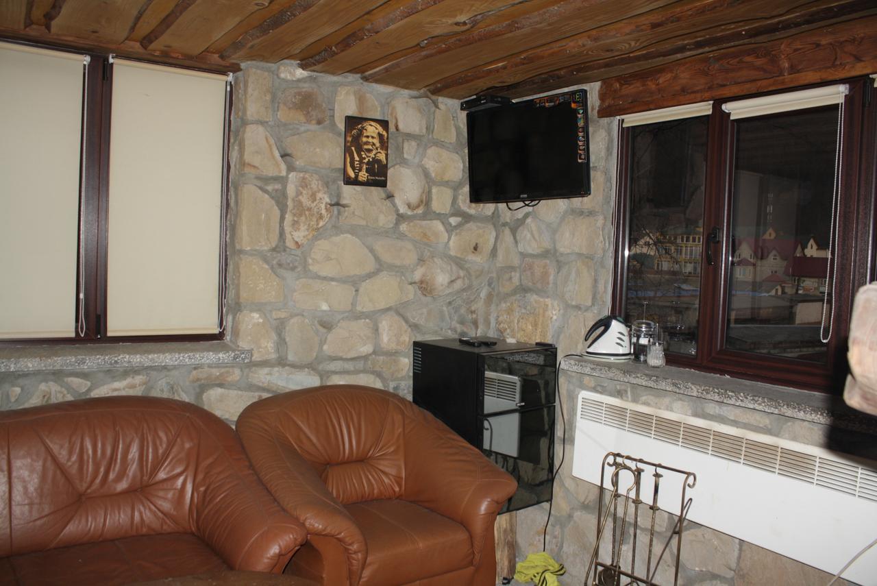 Guest House Arkan Yaremche Exterior photo