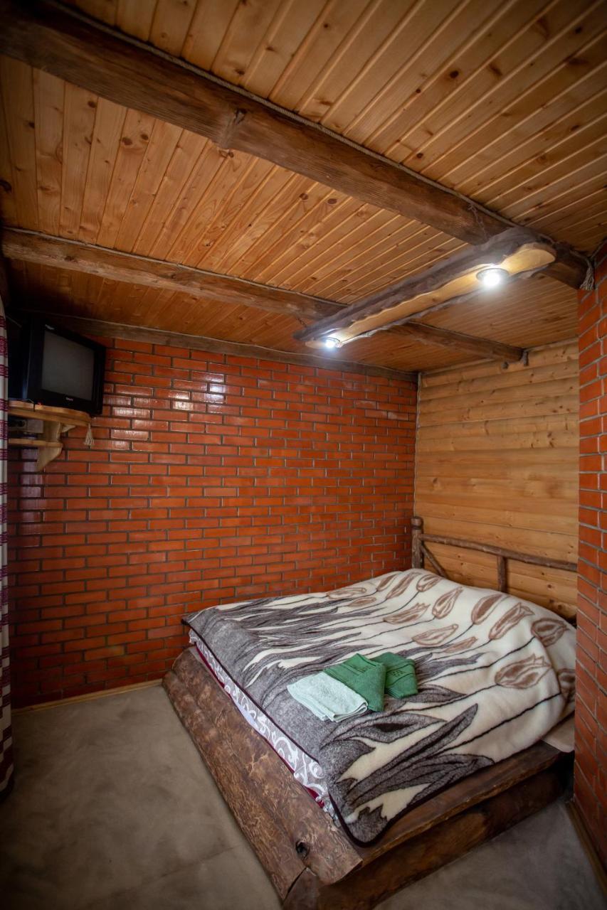 Guest House Arkan Yaremche Exterior photo