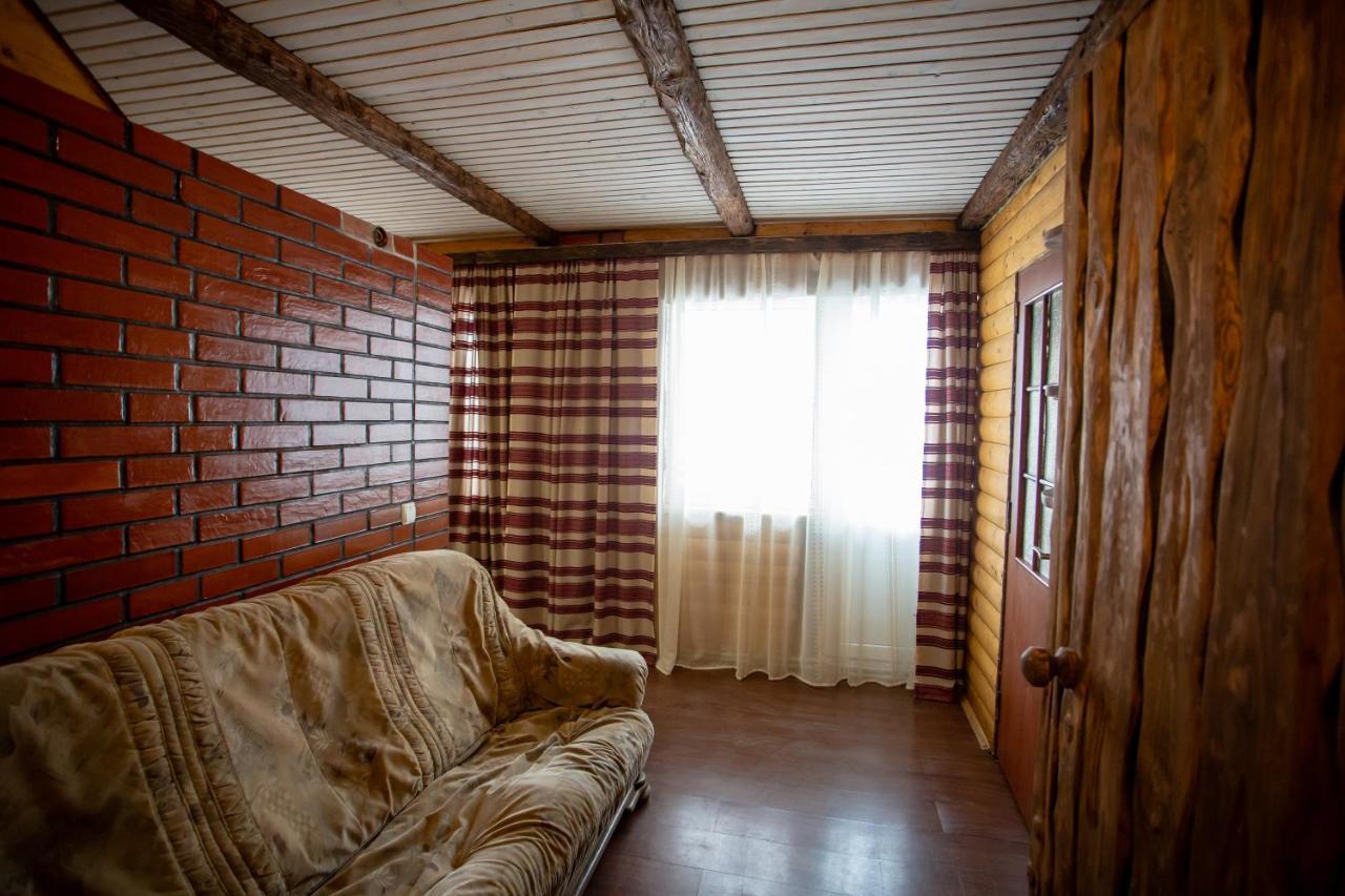 Guest House Arkan Yaremche Exterior photo