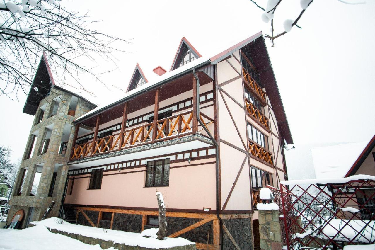 Guest House Arkan Yaremche Exterior photo