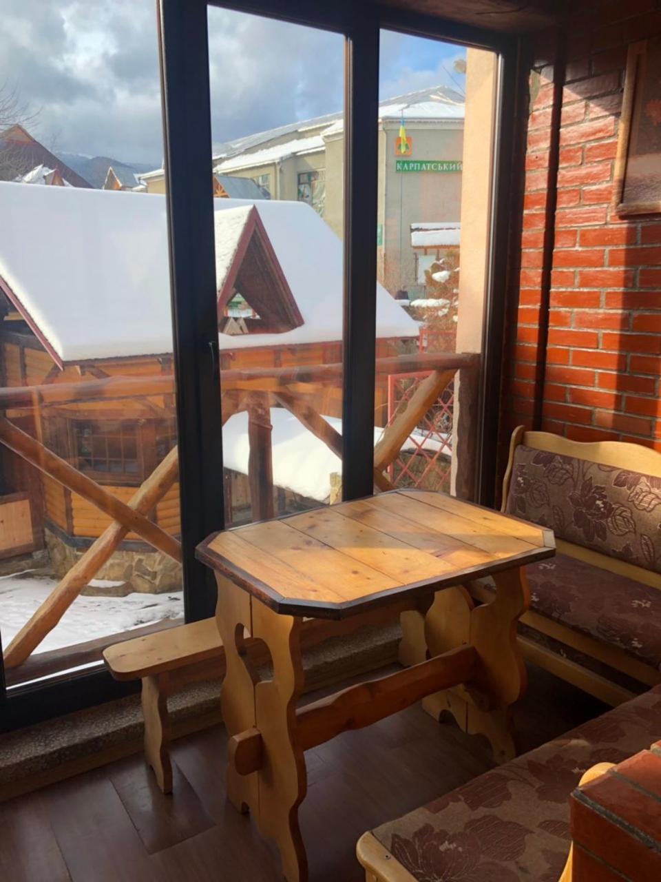 Guest House Arkan Yaremche Exterior photo