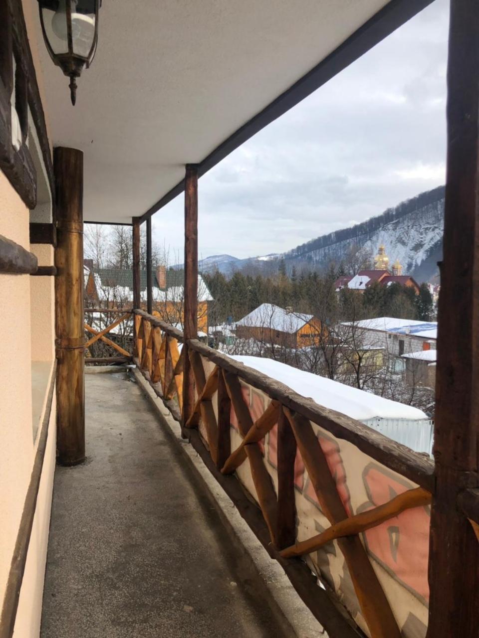 Guest House Arkan Yaremche Exterior photo