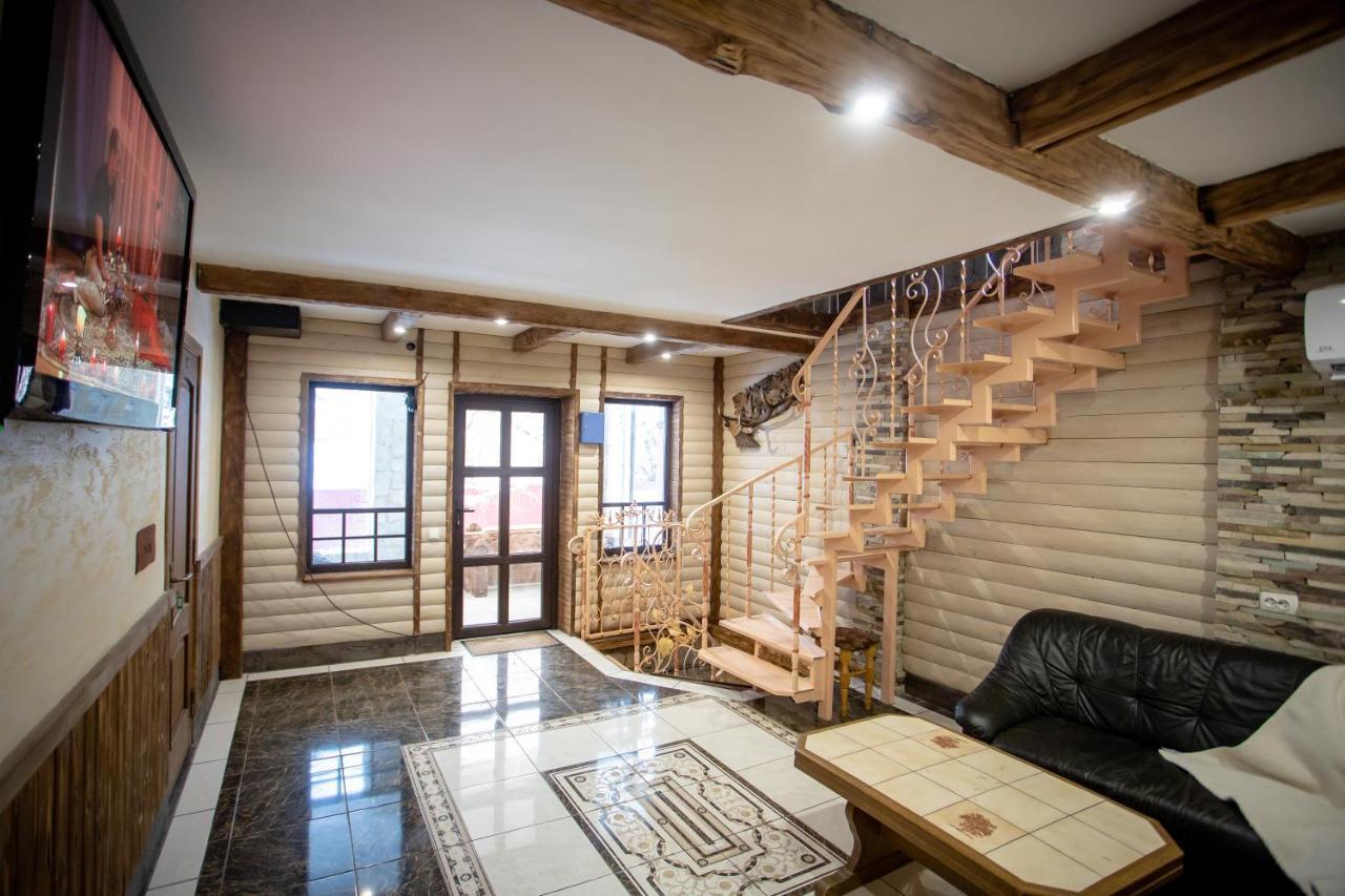 Guest House Arkan Yaremche Exterior photo