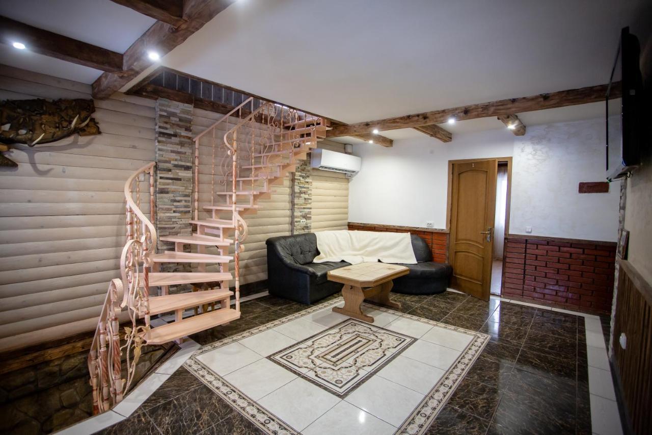 Guest House Arkan Yaremche Exterior photo